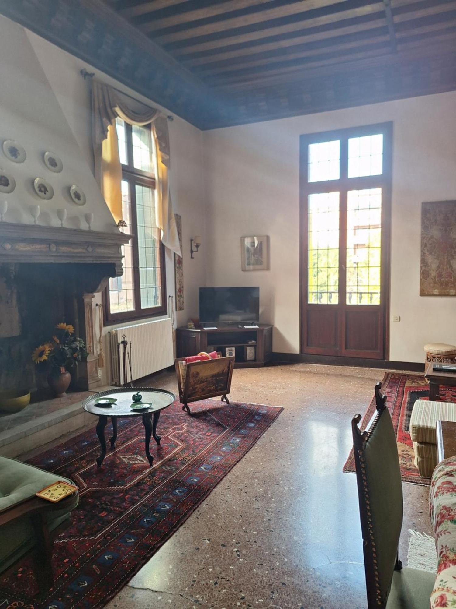 Appartamenti Inside Palazzo Foscarini Венеція Екстер'єр фото