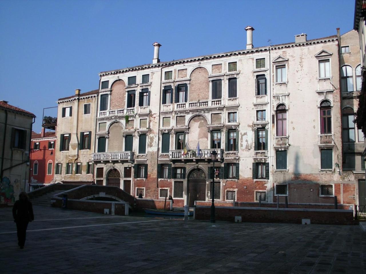 Appartamenti Inside Palazzo Foscarini Венеція Екстер'єр фото